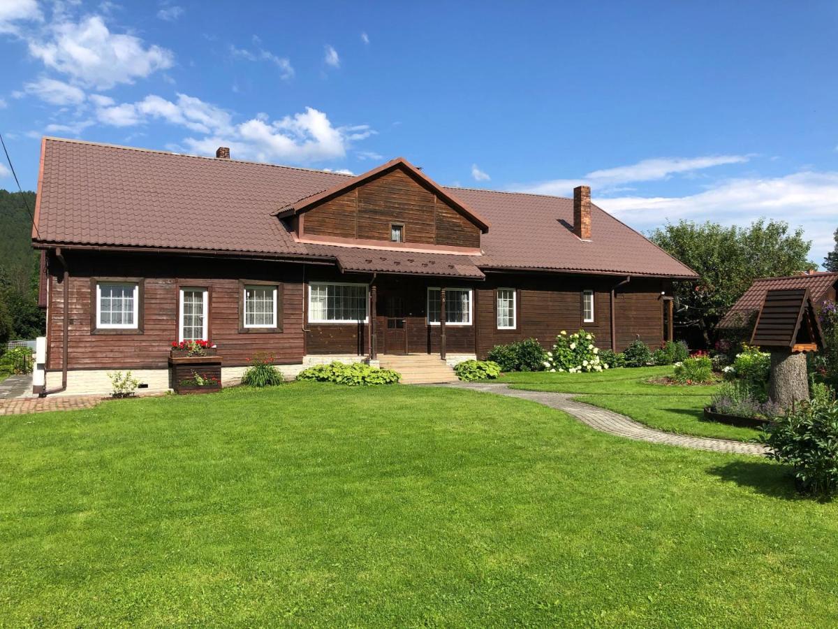 Mily Apartament Ustrzyki Dolne Exteriör bild
