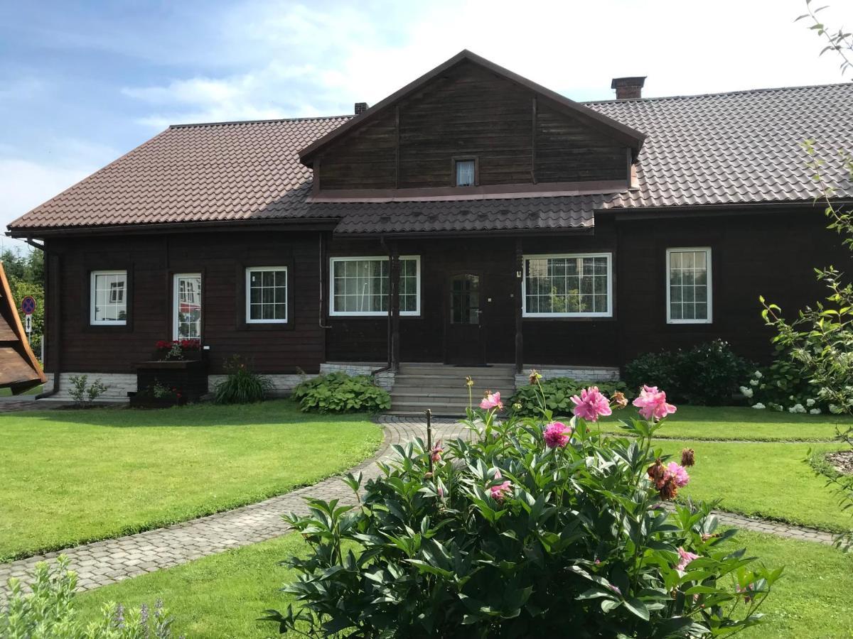 Mily Apartament Ustrzyki Dolne Exteriör bild